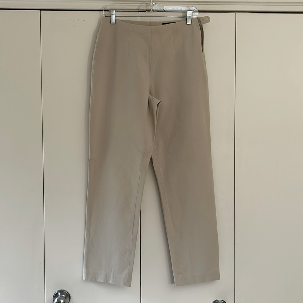 Classic Eddie Bauer khaki side zip stretchy pants. Size 10